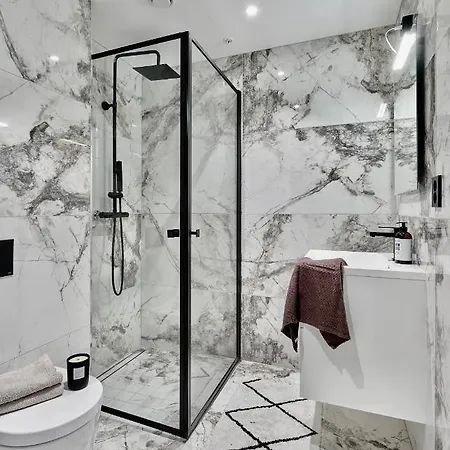 Апартаменты Brand New And Luxurious Penthouse In Centre! *