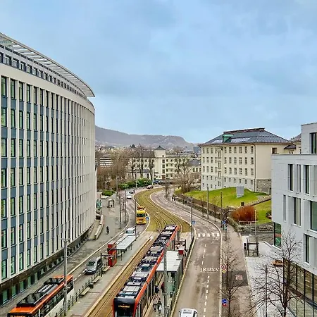 Brand New And Luxurious Penthouse In Centre! Apartament