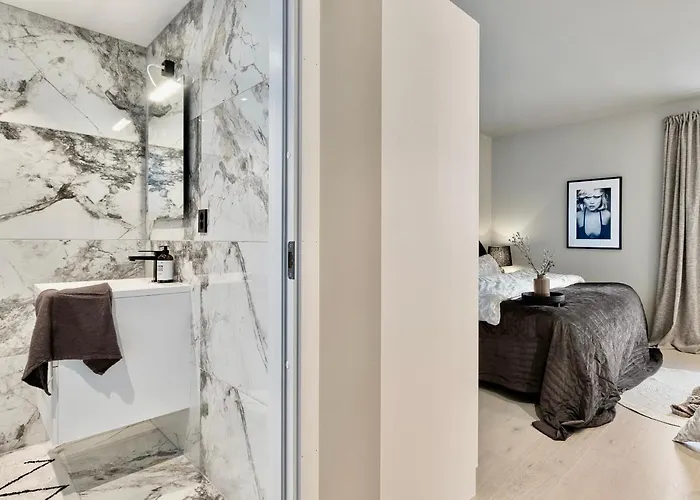 아파트 Brand New And Luxurious Penthouse In Centre!