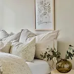 Brand New And Luxurious Penthouse In Centre! Appartement