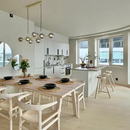Brand New And Luxurious Penthouse In Centre! 아파트 베르겐