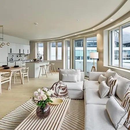 Lägenhet Brand New And Luxurious Penthouse In Centre! *