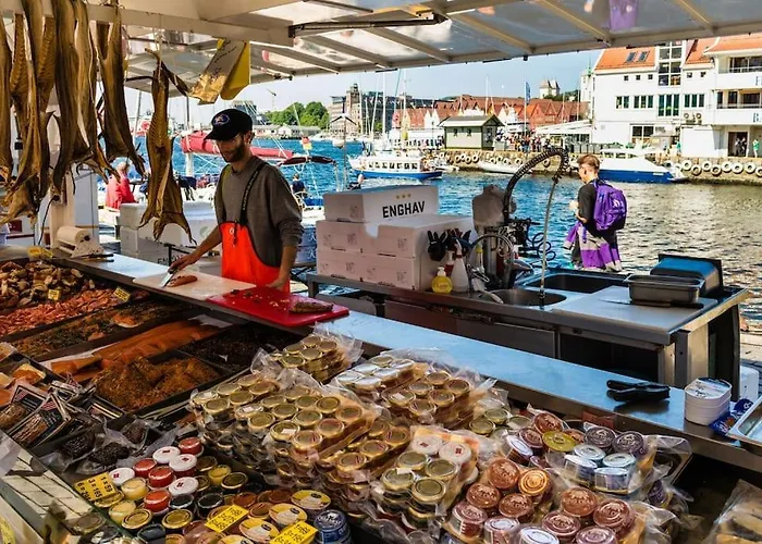 Lägenhet Brand New And Luxurious Penthouse In Centre! Bergen