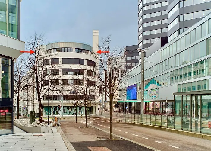 Brand New And Luxurious Penthouse In Centre! Lägenhet *