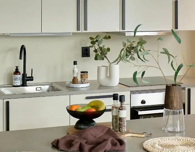 Brand New And Luxurious Penthouse In Centre! Lägenhet *