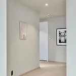 Brand New And Luxurious Penthouse In Centre! Appartement